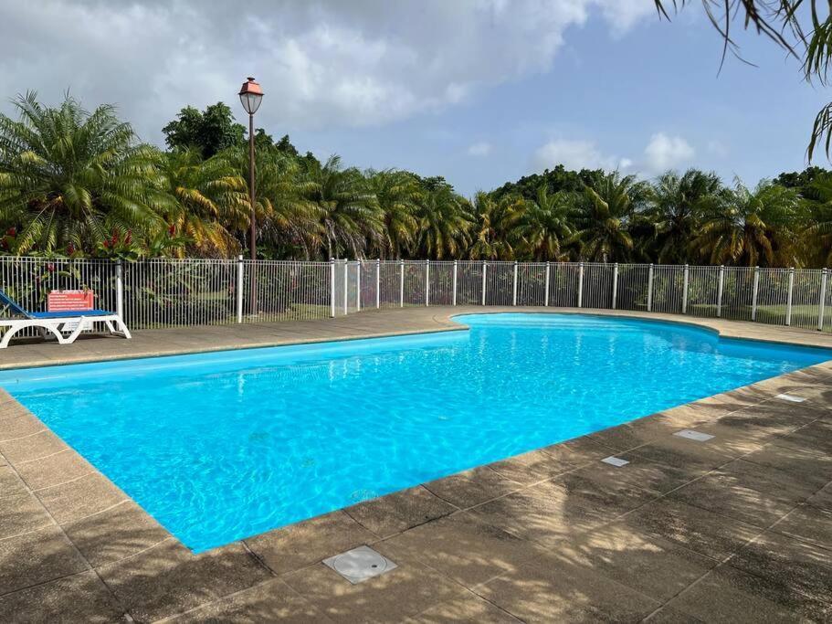 Kanoa Lodge Piscine Et Vue Mer Saint-Claude Eksteriør billede
